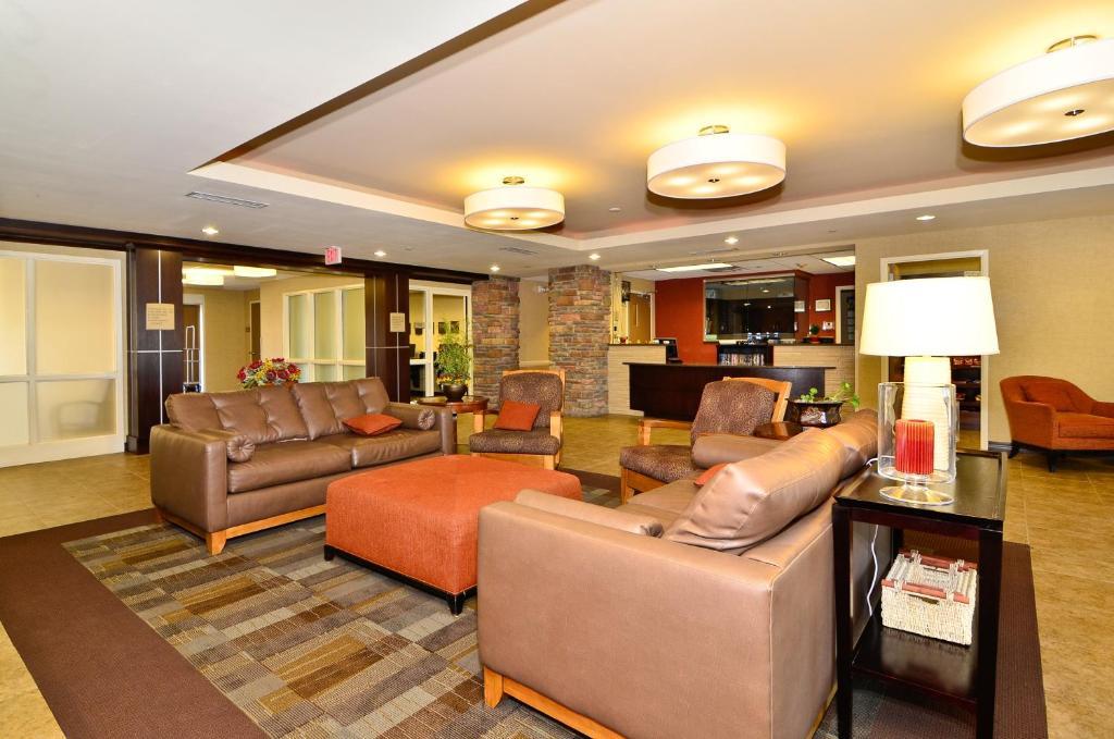 Hawthorn Suites By Wyndham Williston Exterior photo